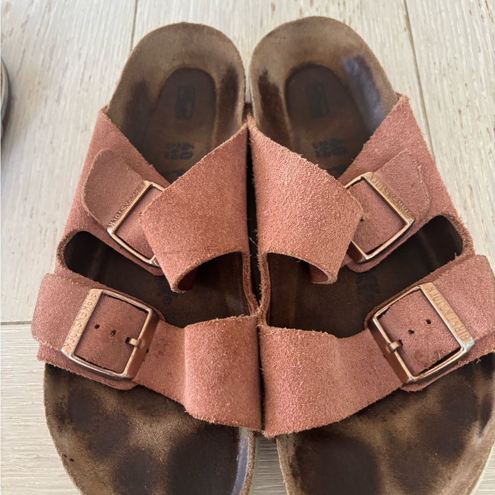 Pink w/rose gold Birkenstocks